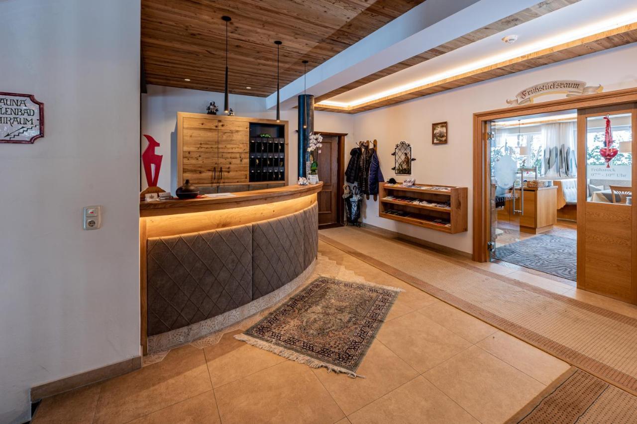 Hotel Garni Entstrasser Kitzbühel Esterno foto